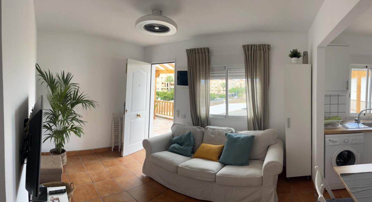 2 Bedroom Apartments Los Cristianos Beach Tenerife Tamaragua Arona  Dış mekan fotoğraf